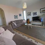 Apartmán Comfortable 2-bedroom With Balcony & Port View Adamantas (Milos)