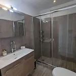 Comfortable 2-bedroom With Balcony & Port View Adamantas (Milos)