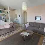 Comfortable 2-bedroom With Balcony & Port View * Adamantas (Milos)