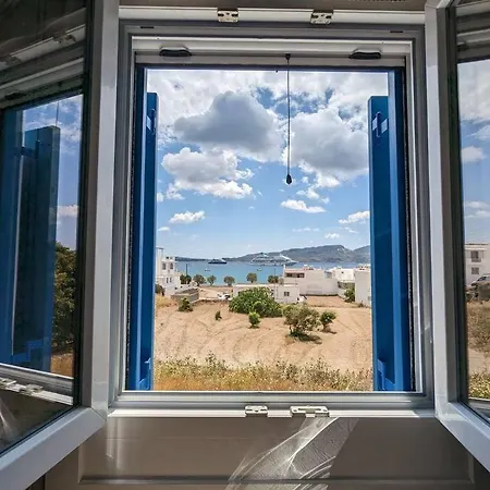 Comfortable 2-bedroom With Balcony & Port View Apartmán Adamantas (Milos)
