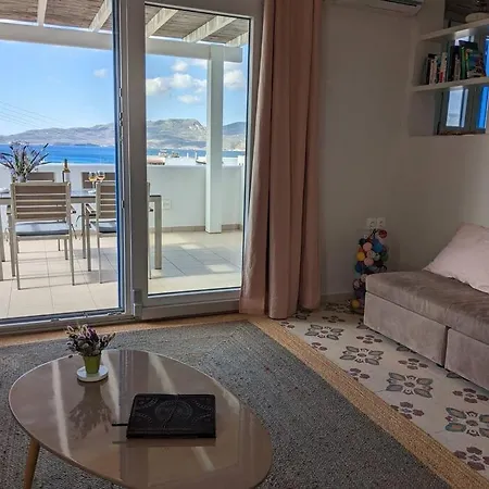 Comfortable 2-bedroom With Balcony & Port View